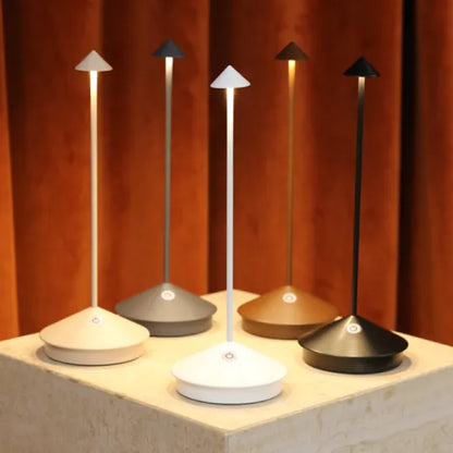 Przenośna lampa stołowa LED | Smukła i bezprzewodowa
